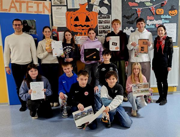 Latein Gewinner Halloween 2025 groß